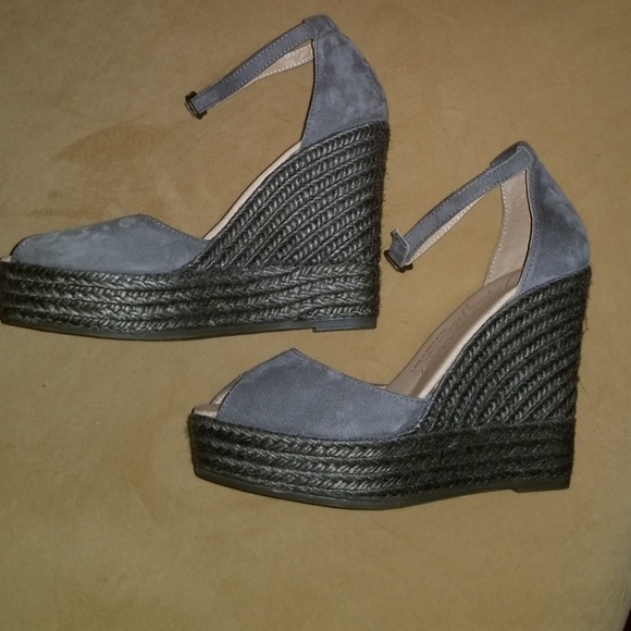 Shoes - Picture 1 of 6